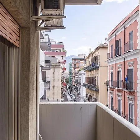 New Stabile Balcony Apartamento